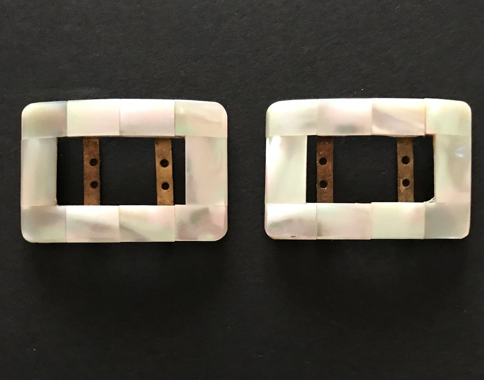 De Colección Madreperla Hebillas de Zapatos Blanco Lustroso Set 2 Años 60 Mod Carnaby St Usado en Excelente Condición Foto 2 de 4