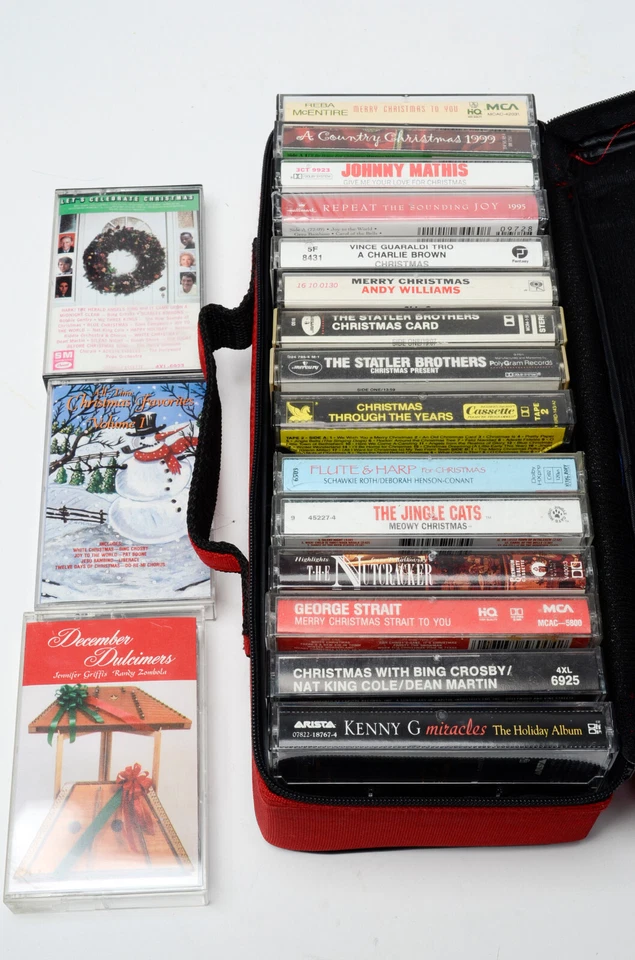 Christmas Cassette Tape Lot x18, w/ Case. George Strait, Reba, Kenny G, Crosby — 第 2/4 张图片