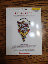 Piano Vocal Broadway Musicals Show by Show 1930-1939 Hal Leonard 32 Shows