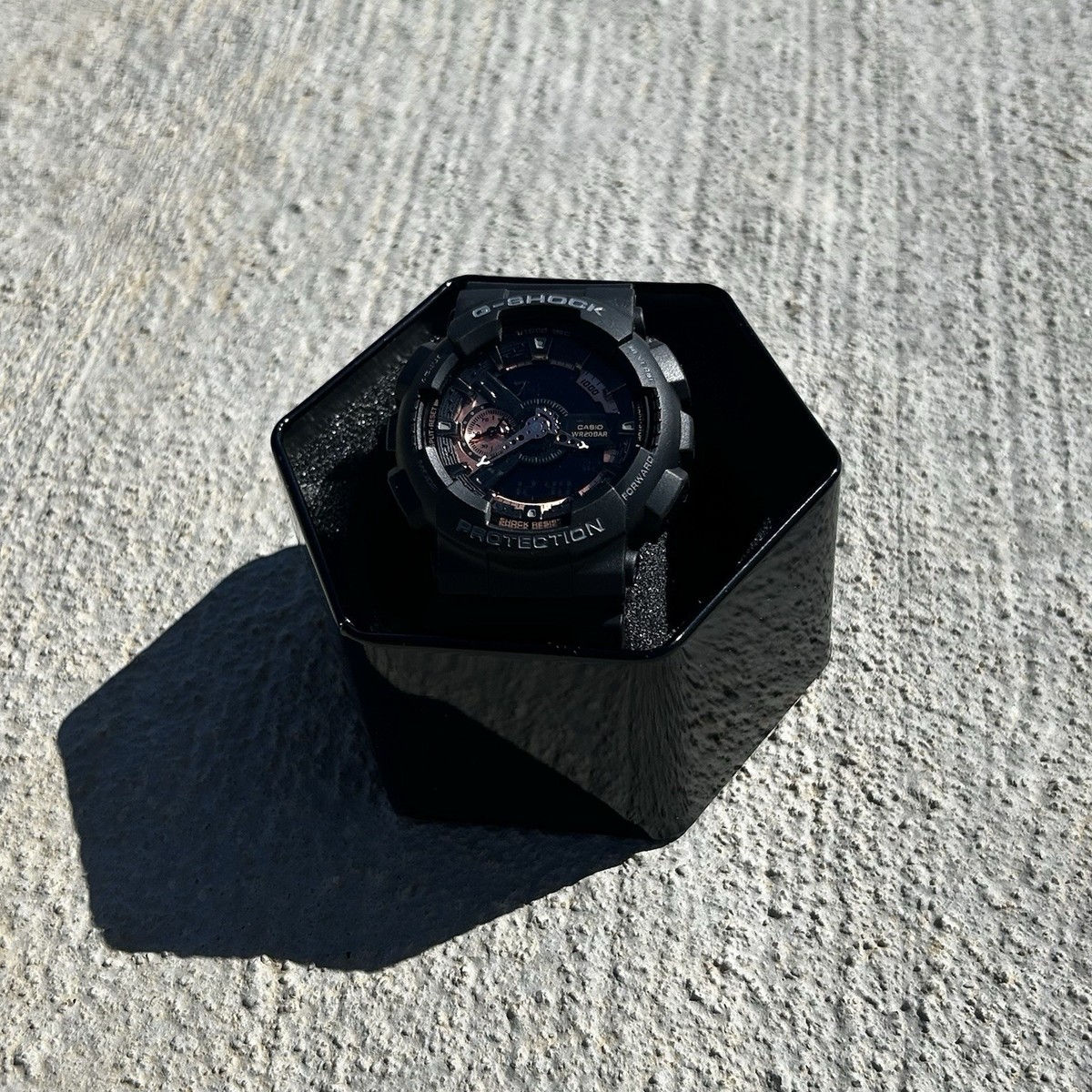 ほぼ新品、未使用 CASIO　G-SHOCK 　 GA-110RG GA110RG-1A | Analog-Digital Black Men's Watch G-SHOCK | CASIO