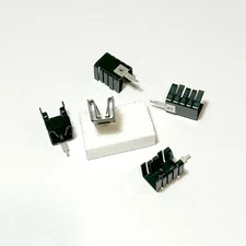 Heatsink, TO220, 0.75" h x 0.50" w, Clip-on and pc pin, Pack of 30, Aavid (Boyd)
