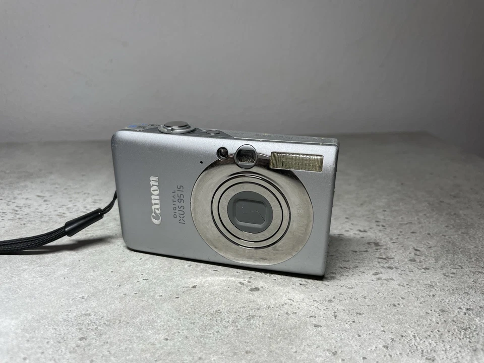 Canon Ixus 95 IS / 10 MP / Kamera / Digitalkamera / Silber - Bild 2 von 4