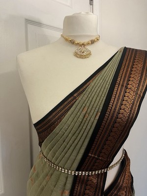 Grüner & schwarzer Damen-Baumwollsari/Sari mit Goldrand & Quasten, Einheitsgröße