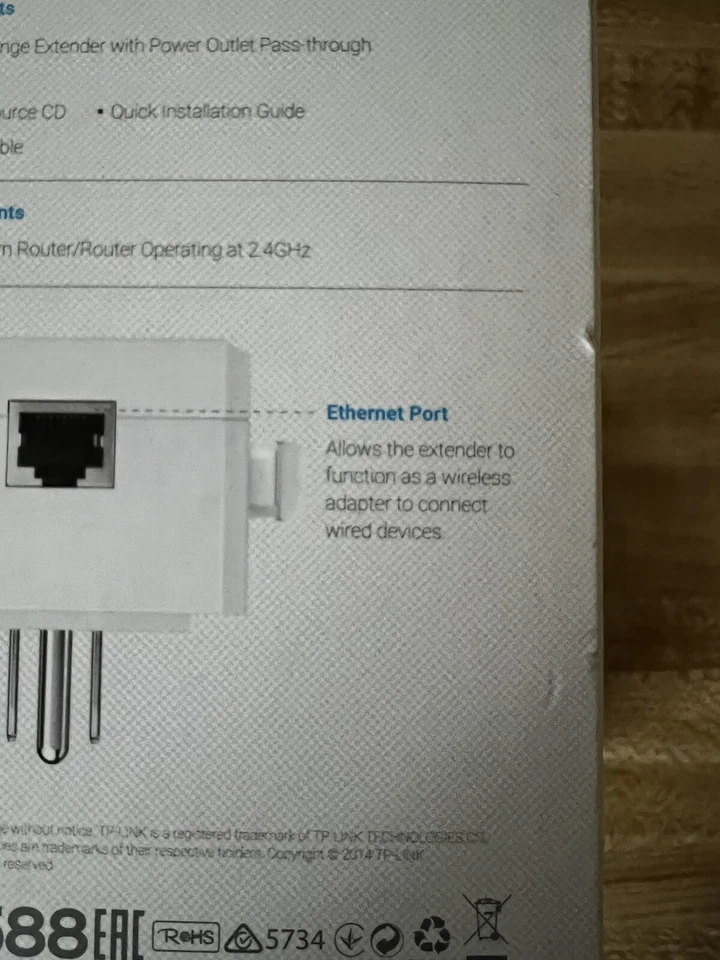 TP-LINK 300Mpbs Wi-Fi Range Extender Power Outlet Pass-though TL-WA860RE - Image 3 of 4