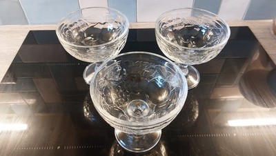 3er Set Französische Luminarc Obst geprägt Klarglas Standfuß Coupe Geschirr.