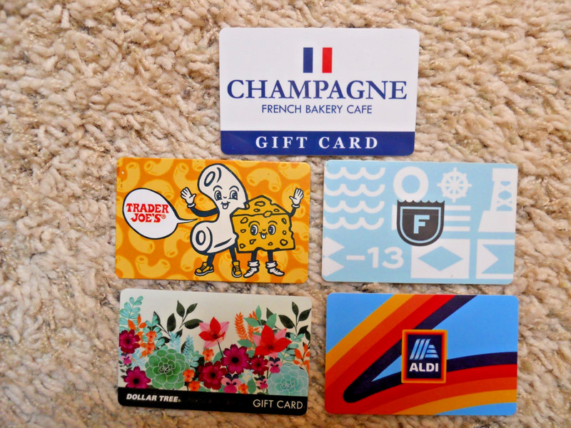 Gift Cards, Collectible, five cards, new, unused, no value on the cards    (IW)