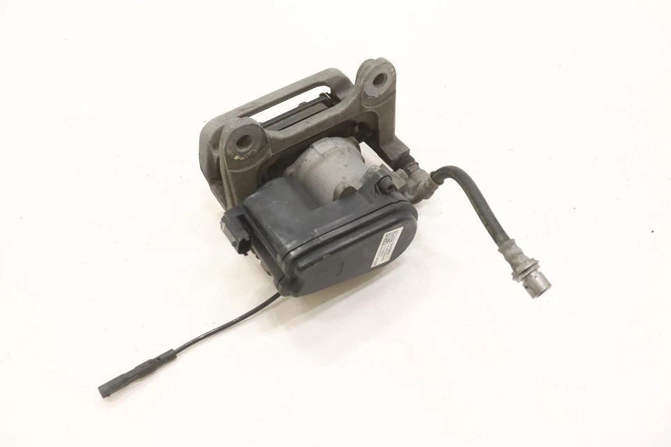 2019 - 2025 GMC SIERRA 1500 REAR LEFT SIDE DISC BRAKE CALIPER OEM 84805863 - Image 3 of 4