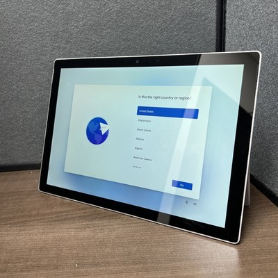 Microsoft Surface Pro 6 i7-8650U 16GB RAM 512GB SSD