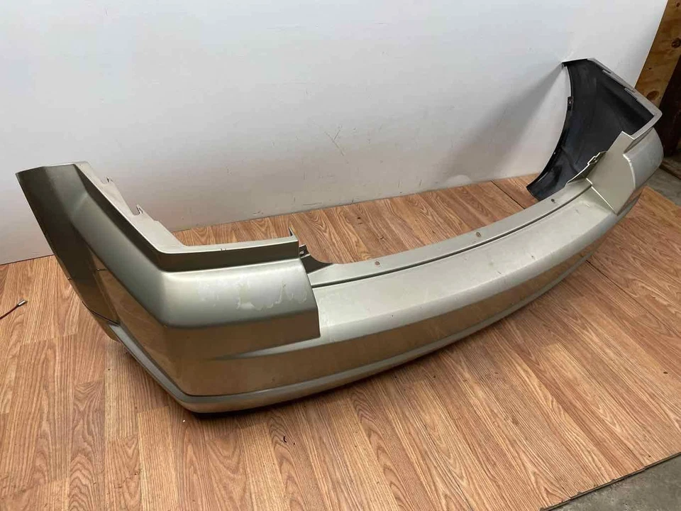 Cubierta de parachoques trasero Dodge Caliber 2007-2012 paquete código dorado sin recorte de escape Foto 3 de 4