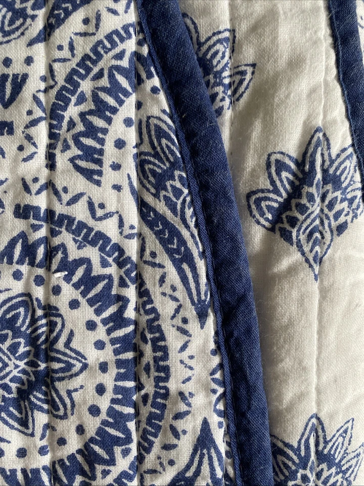 Sigrid Olsen Queen  Navy Blue White  Cotton Quilt And Shams  Set Of 3 NEW - Image 3 of 4