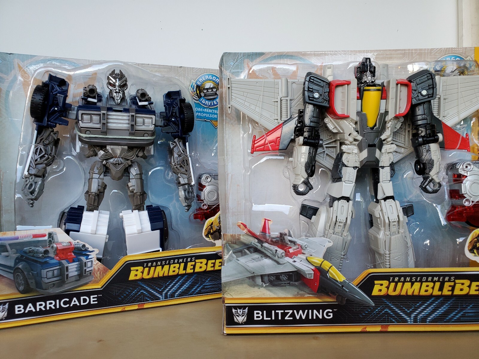 TRANSFORMERS Bumblebee Energon Igniters Nitro Series Blitzwing Dropkick