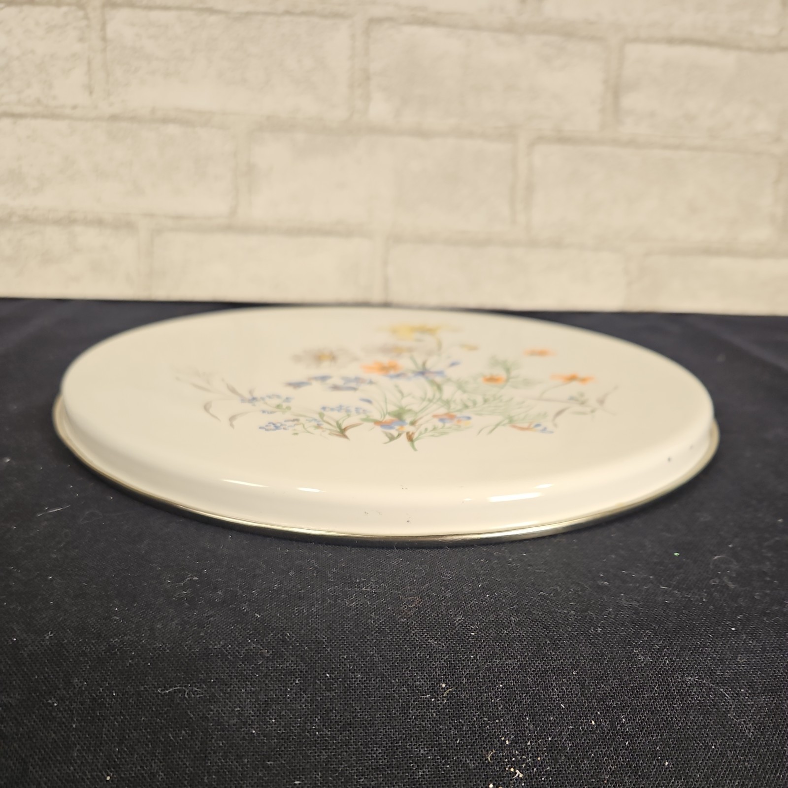 Vintage 1970’s Reston Lloyd Enamel Stove Top Cover  10” Round Flowers