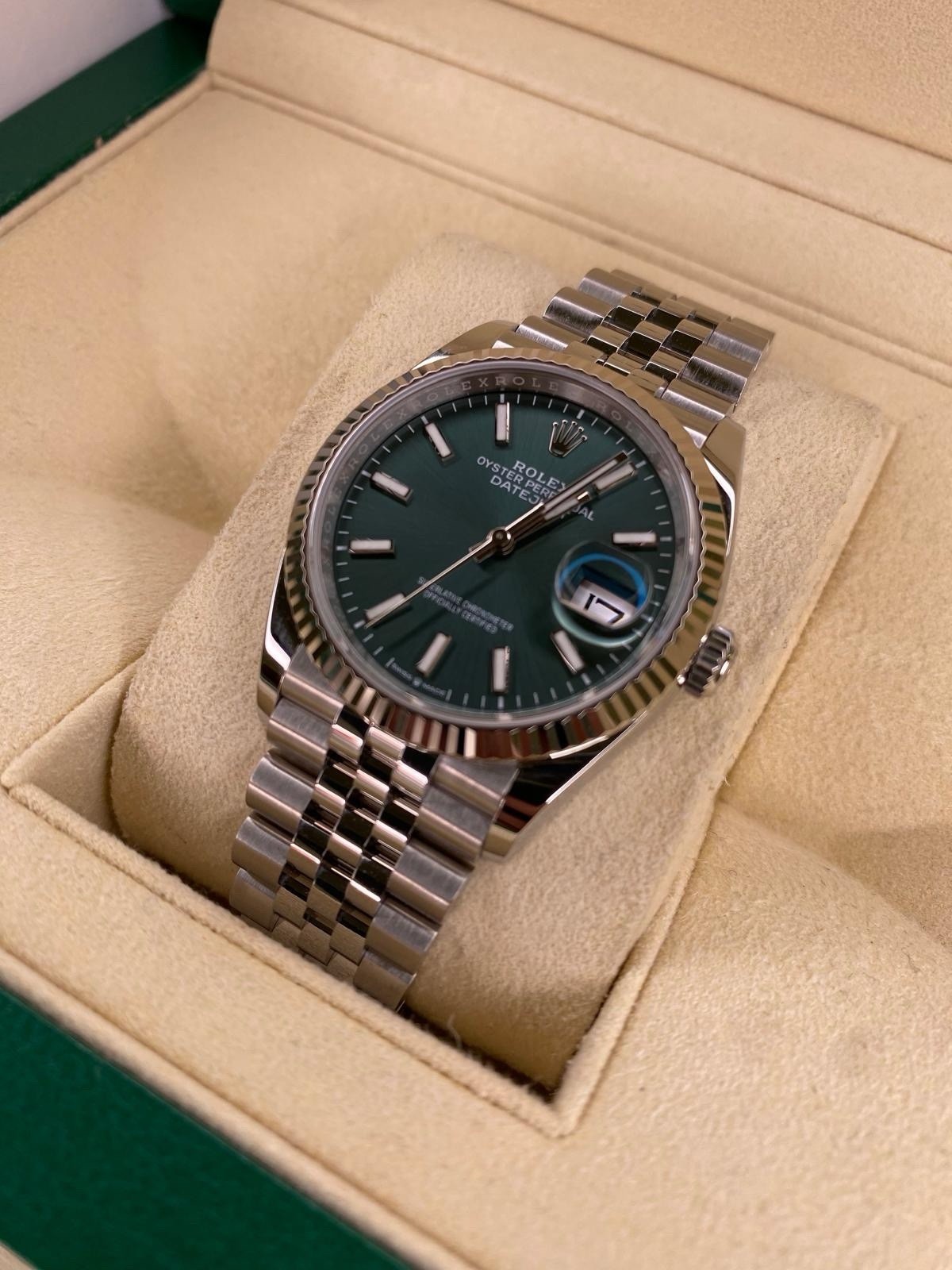 Rolex Datejust 36 126234 2023 Mint Green Jubilee Full Set Fluted Bezel image 9