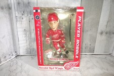 NHL Detroit Red Wings Matheiu Schneider Bobblehead Forever Legends of Ice Limite