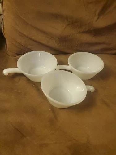 Vintage Anchor Hocking Fire-King  Milk Glass Handled Soup/Chili Bowls. Set of 3