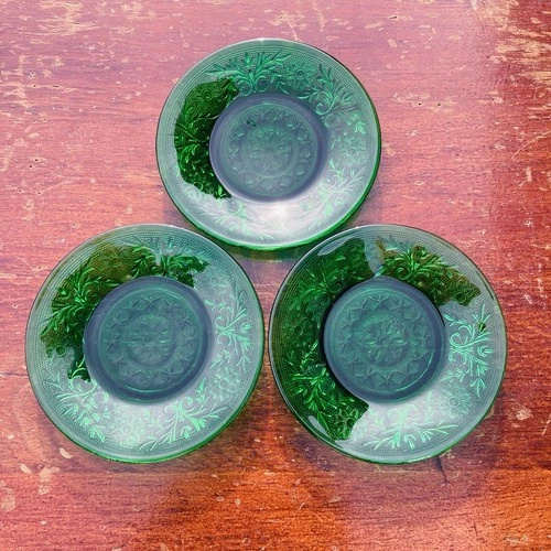 Set of 3 Vintage ANCHOR HOCKING Sandwich Forest Green Glass 4.5" Saucer Plates