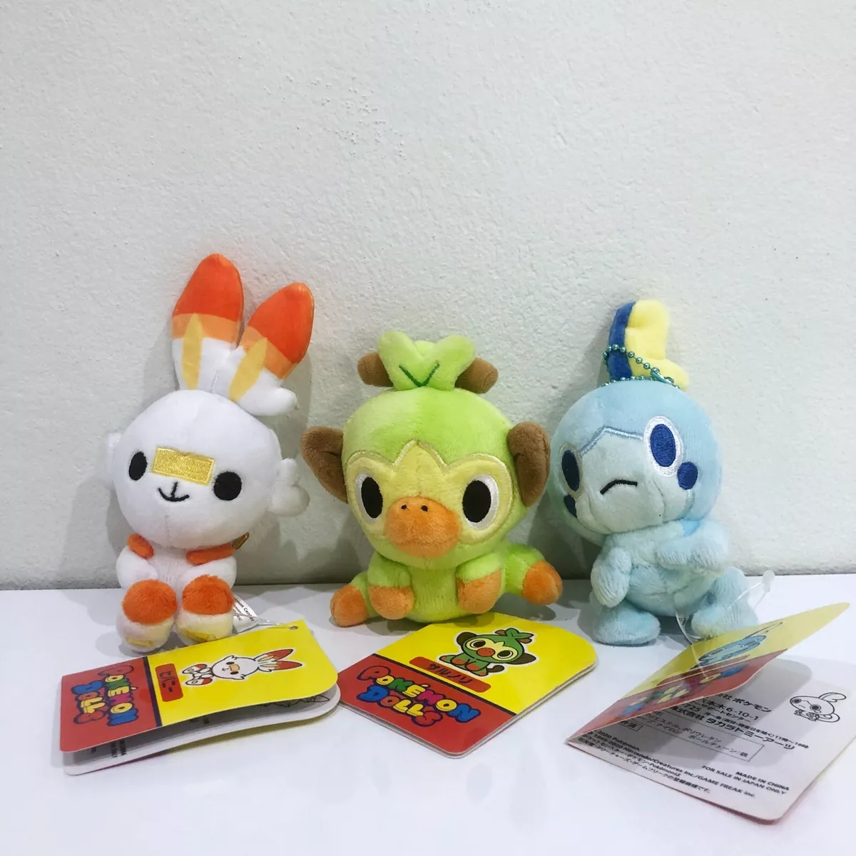 Grookey, Scorbunny & Sobble Pokémon Pins (3-Pack)