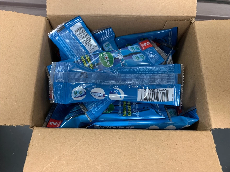 Crest Mini brush 2 Packs W/ 36 PCS For A Total Of 72 Brushes For On The Go Brush - Imagem 3 de 4