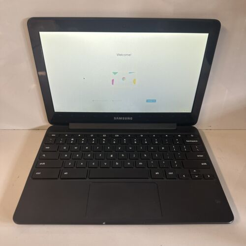 Samsung Chromebook 3 11.6” Laptop 4GB Ram 16GB SSD Laptop Black XE500C13 - Picture 1 of 9