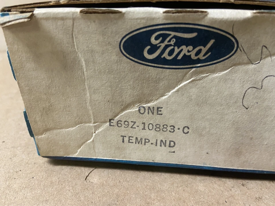 Ford E69Z-10883-C Engine Coolant Temperature Gauge -- 1986-91 Aerostar - Image 2 of 4