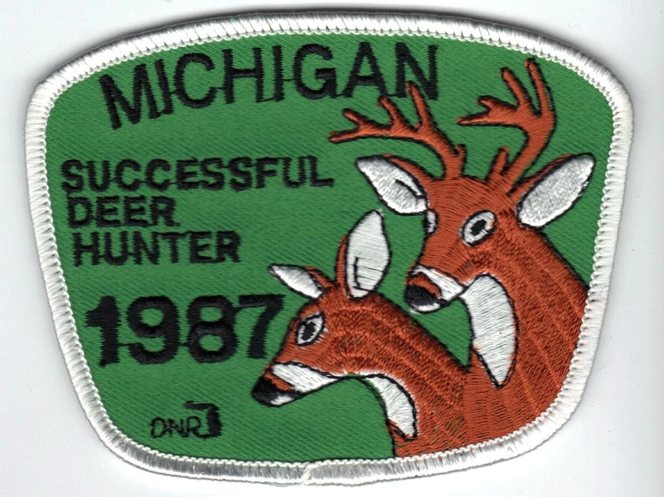 1987 MICHIGAN DNR SUCCESSFUL DEER HUNTER PATCH - MICHIGAN DNR-BEAR-TURKEY-