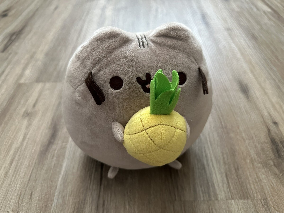 Pusheen激レア! Rare GUND Pusheen the Cat Pineapple Plush Doll Toy It's