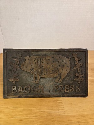 Vintage Cast Iron Bacon Press with Wood Handle & Pig Design 7  X 4  Farmhouse 