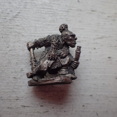 Citadel Warhammer 80s Reg Renown RR9 Mudak's Half Orc Mercenary Musician