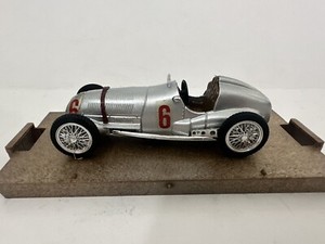 ミニチャンプス PMA 1/43 メルセデスベンツ W125 1938 minichamps Mercedes W125 World Record Car 1938 (1/43 scale model)