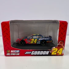 Jeff Gordon #24 Dupont Nicorette NASCAR Diecast 1:87 Scale Winner’s Circle 47852