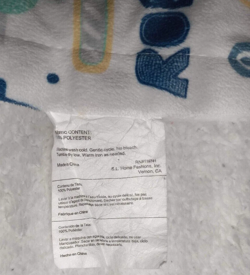 SL Home Fashions Robot Baby Boy Blanket White Sherpa Plush RN: 119741 - Image 3 of 3