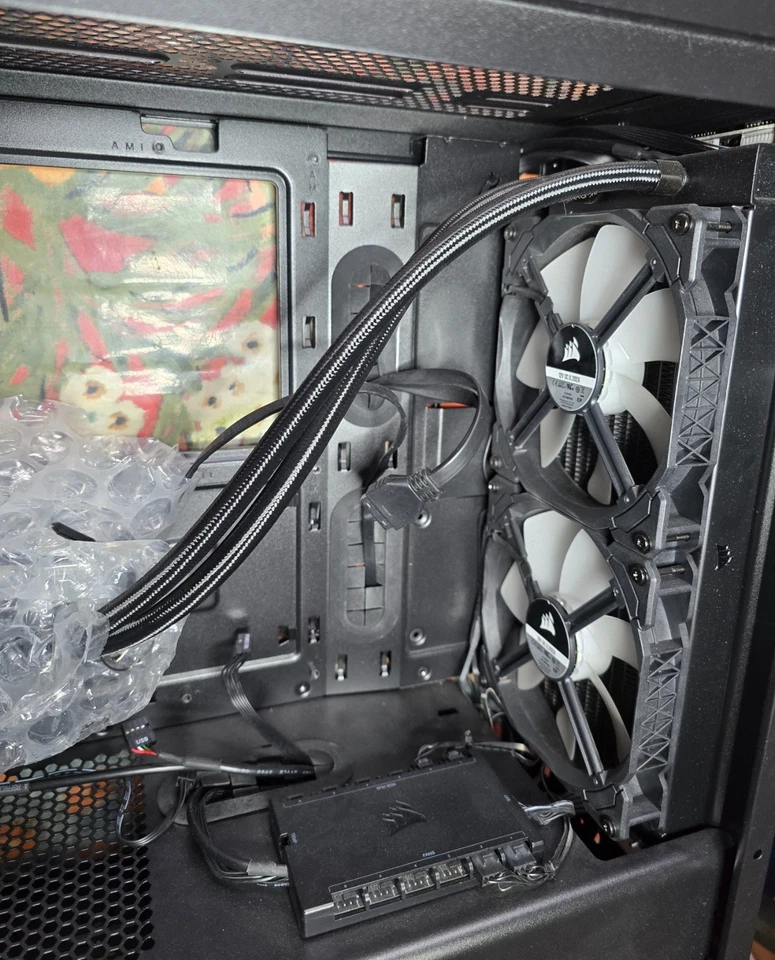 Corsair Carbide 275R ATX Case + H115 Elite Liquid CPU Cooler + 3 x Case Fans - Image 4 of 4