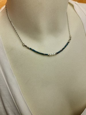 Damen Kette mit Perleneinsatz. Sehr feine Kette
