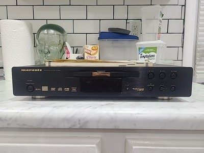 MARANTZ DV8300 U1B SACD SUPER AUDIO CD DVD PLAYER w/ NO REMOTE / POWER CORD READ