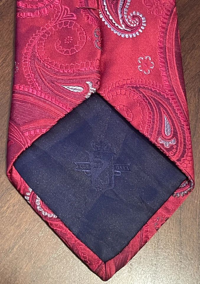 Corbata para el cuello Sean John roja hecha a mano 100 % seda para hombre hecha en China Foto 2 de 4