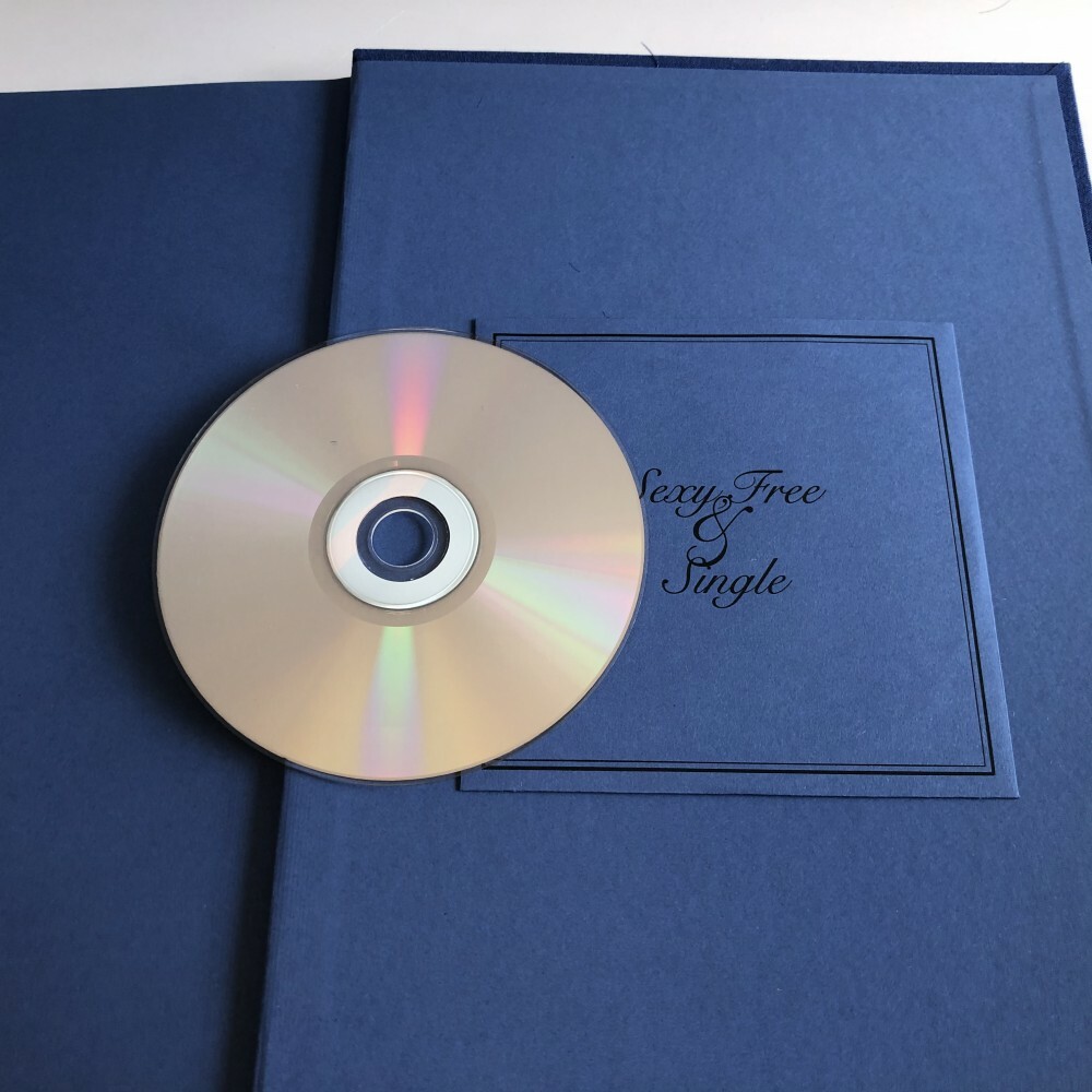 SUPER JUNIOR 6th Sexy Free & Single CD+PHOTCARD+PHOTOBOOK