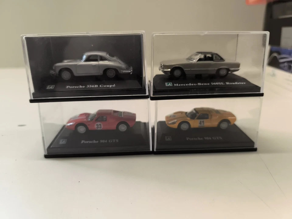 4 Miniatures 1/72 Caravama - Photo 1/4