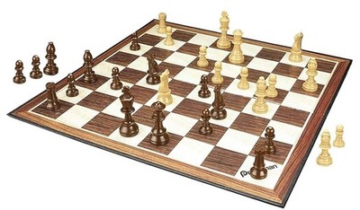 Family Classics Chess Board Game Pressman Toys Staunton Chessmen 2 5/8'' King New