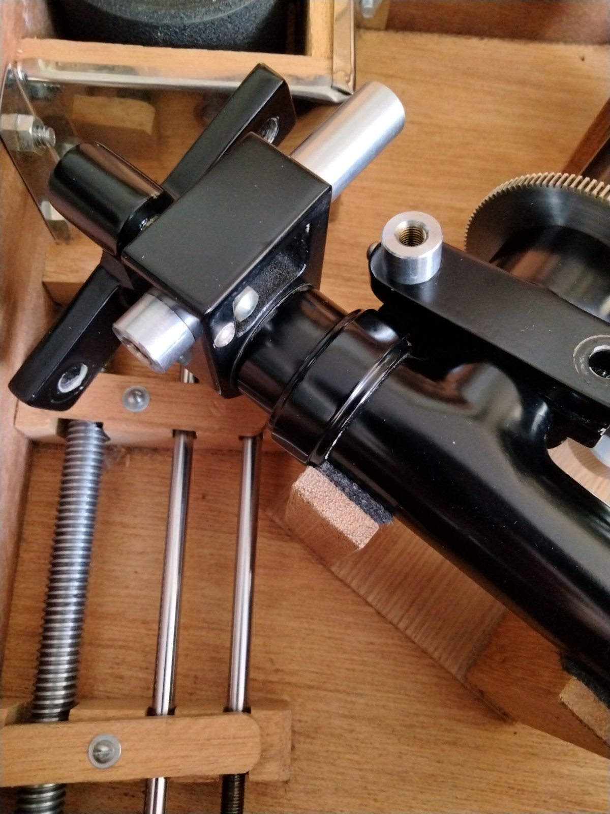 Unitron Model 128 Equatorial Refractor - Wooden Cabinets - 1.25" Unitron Adapter