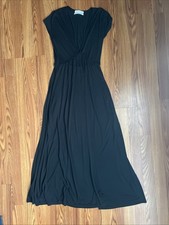 Urban Outfitters Women's Black Deep V-Neck Short Sleeve Maxi/Midi Dress Small
