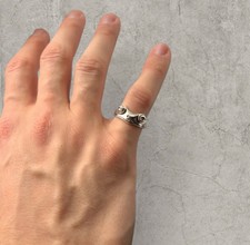 Cool vintage style silver stainless steel ring with frog face. One size.
