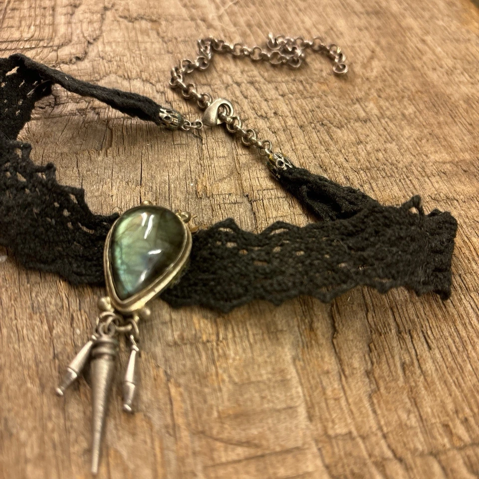 Gargantilla de labradorita espeluznante punk gótico emo de Trenton punk rock mercado de pulgas Foto 2 de 4