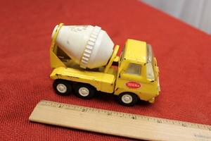 Vintage Small Tonka Metal Cement Mixer 