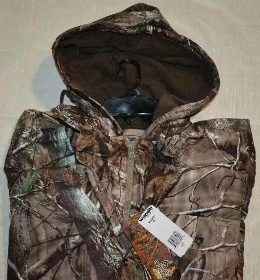 Cazadora de camuflage de arbol Wrangler. Importada USA - Imagen 3 de 4