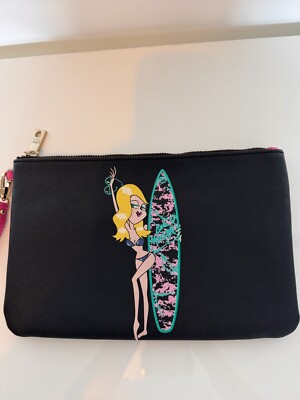 Moschino LOVE Clutch Cooles Design schwarz. Clutch in gutem Zustand wie NEU  !