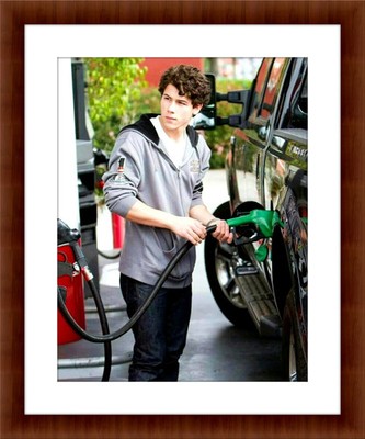 Nick Jonas 8.5 x 11 Candid Color Unframed Collectable Photograph