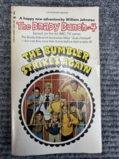 The Brady Bunch #4 The Bumbler Strikes Again! William Johnston