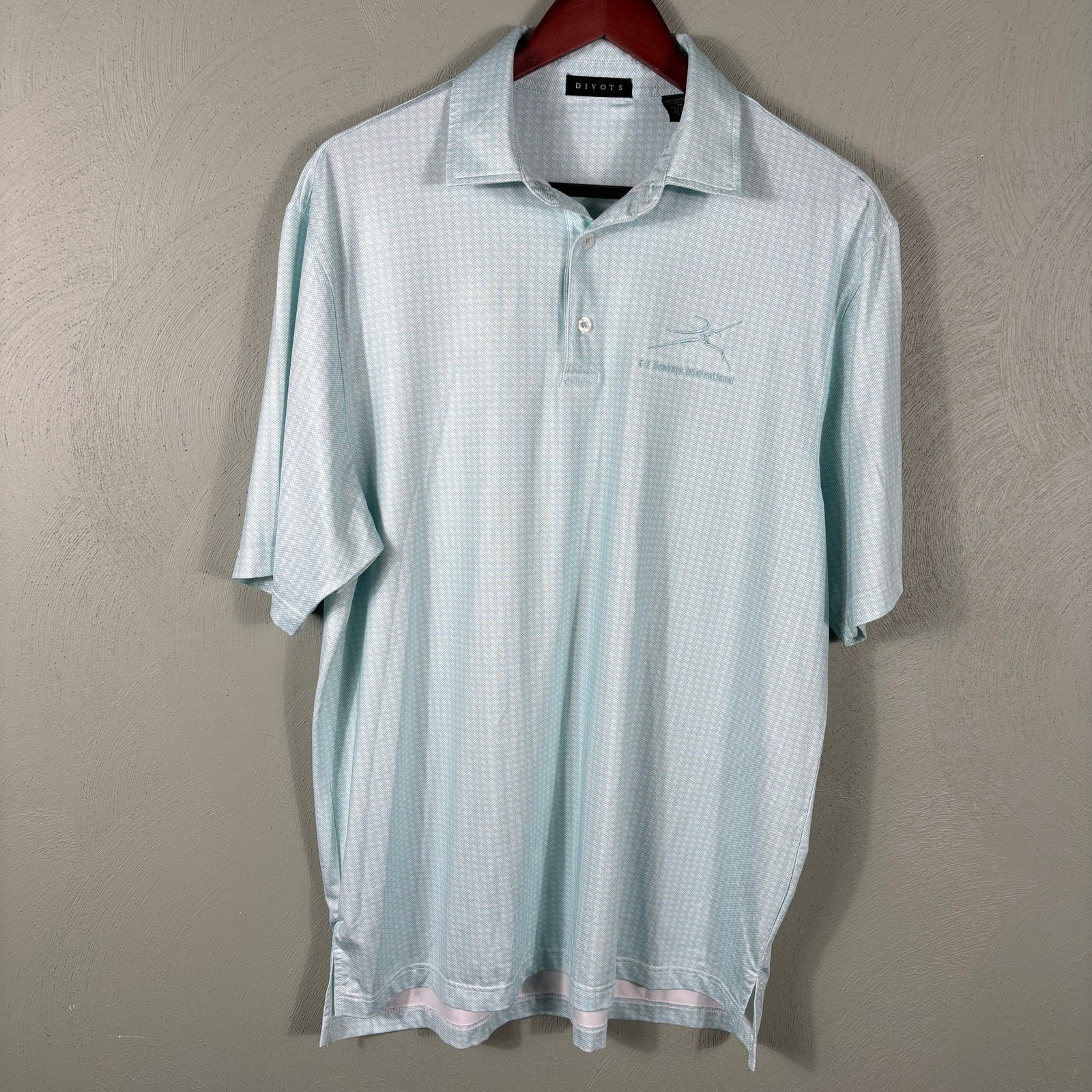 Divots Men's Medium Geometric Performance Golf Sh… - image 8