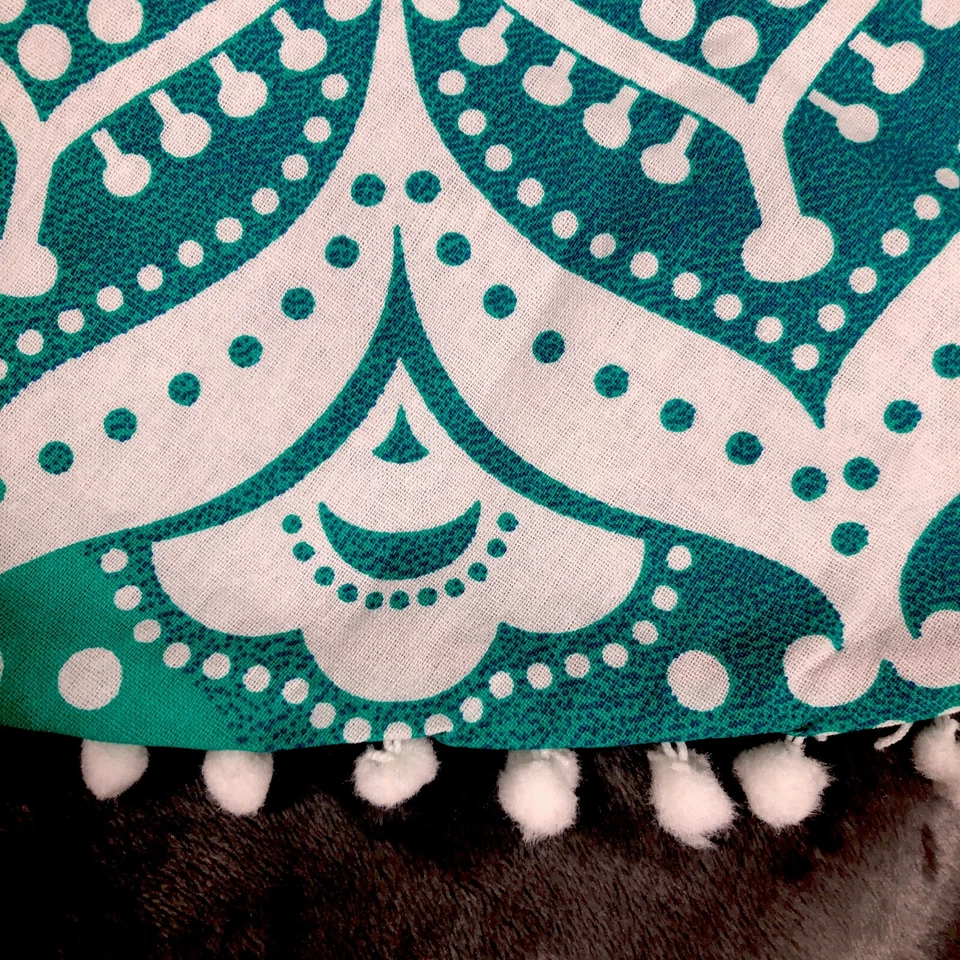 Madhu Tapeçaria Azul Turquesa/Verde Ombre Hippie Mandala 32” Capa Almofada Redonda - Imagem 2 de 4