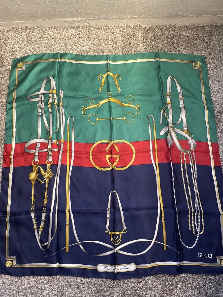 ☆新品同様GUCCI☆Leaping Wolf Logo Scarf s-l1200.jpg